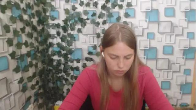 Image 12 of klerkarina Stream on Chaturbate on 9 days ago
