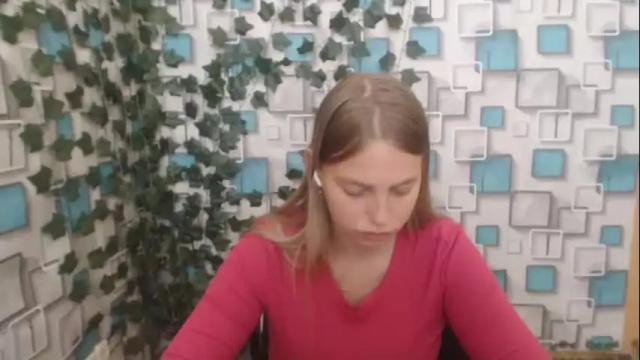 Image 4 of klerkarina Stream on Chaturbate on 9 days ago