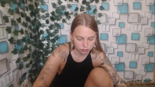 Image 2 of klerkarina Stream on Chaturbate on 6 months ago