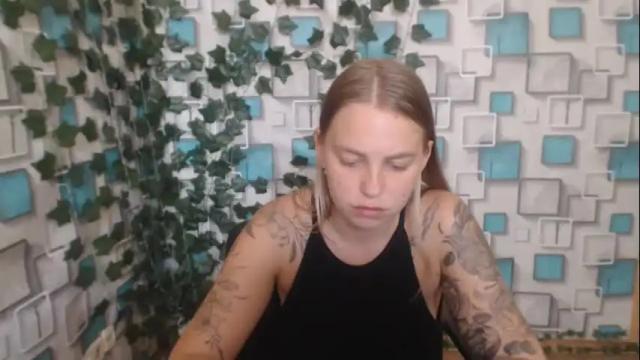Image 6 of klerkarina Stream on Chaturbate on 6 months ago