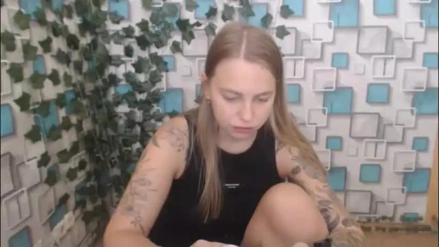 Image 6 of klerkarina Stream on Chaturbate on 5 months ago