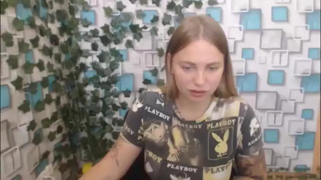 Image 4 of klerkarina Stream on Chaturbate on 4 months ago