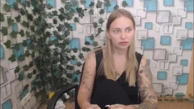 Image 2 of klerkarina Stream on Chaturbate on 4 months ago