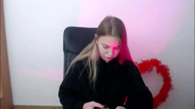 Image 4 of klerkarina Stream on Chaturbate on 2 months ago