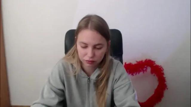 Image 3 of klerkarina Stream on Chaturbate on 2 months ago