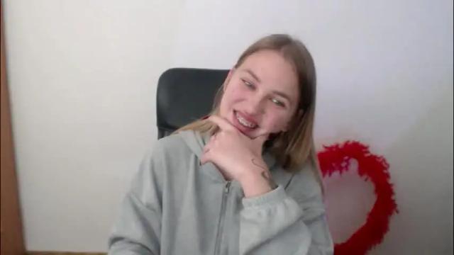 Image 7 of klerkarina Stream on Chaturbate on 2 months ago