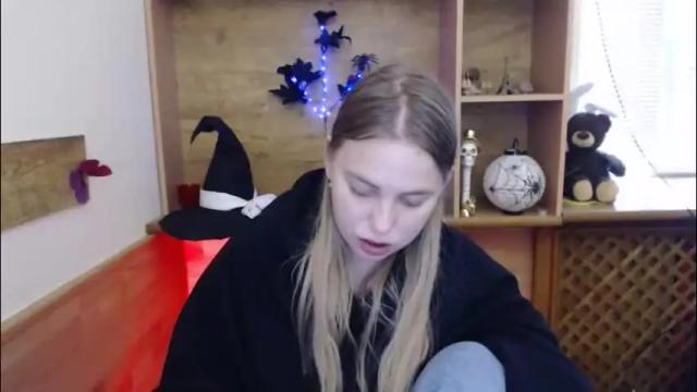 Image 7 of klerkarina Stream on Chaturbate on 2 months ago