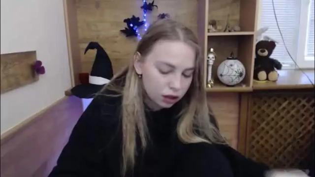 Image 3 of klerkarina Stream on Chaturbate on 2 months ago