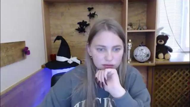 Image 12 of klerkarina Stream on Chaturbate on 2 months ago
