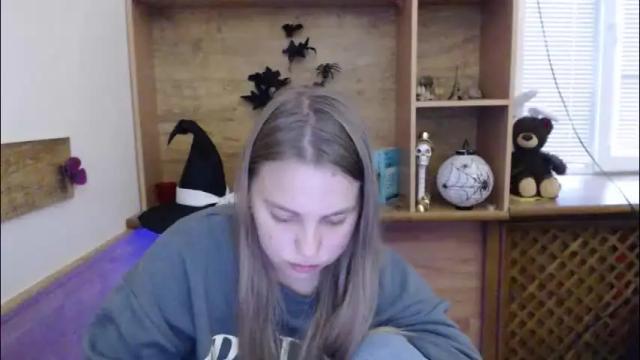 Image 3 of klerkarina Stream on Chaturbate on 2 months ago