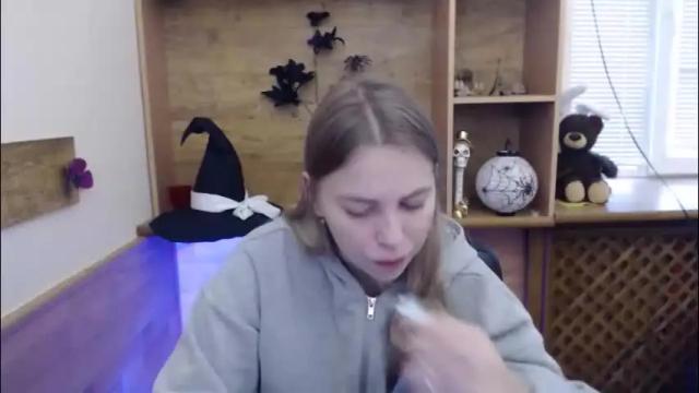 Image 7 of klerkarina Stream on Chaturbate on 1 month ago