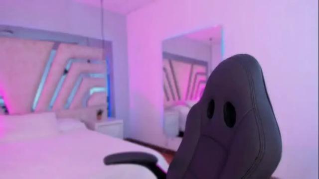Image 6 of kleverly_manson1 Stream on Chaturbate on 27 days ago