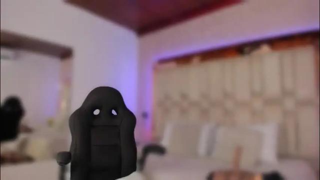 Image 6 of kleverly_manson1 Stream on Chaturbate on 4 days ago