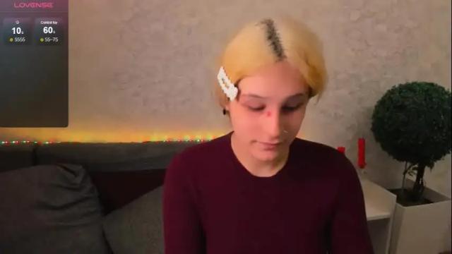 Image 2 of klin_miller Stream on Chaturbate on 1 month ago