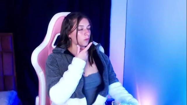 Thumbnail 3, kloe_28's Stream at Chaturbate, 1 month ago
