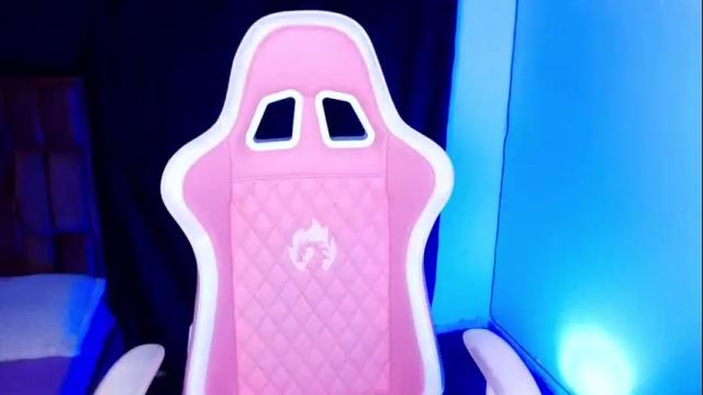 Image 6 of kloe_28 Stream on Chaturbate on 1 month ago