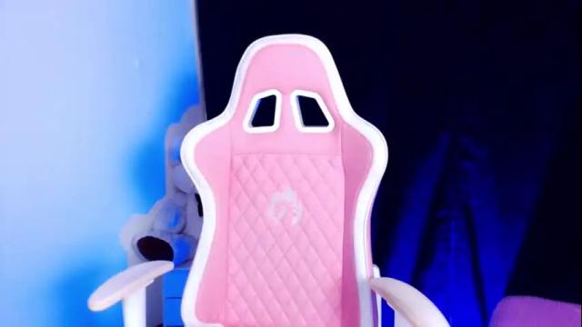 Image 11 of kloe_28 Stream on Chaturbate on 1 month ago