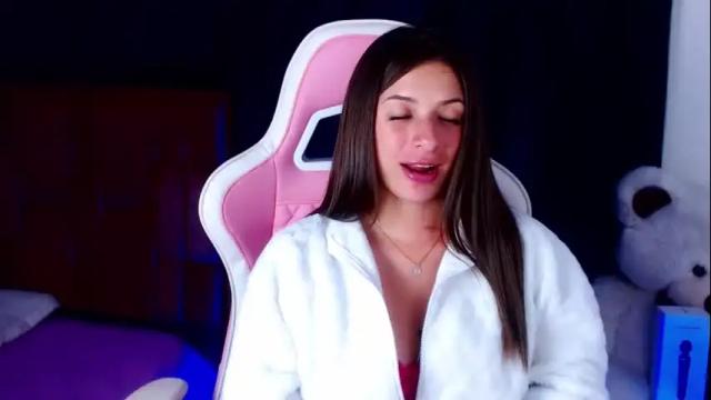 Image 12 of kloe_28 Stream on Chaturbate on 7 days ago