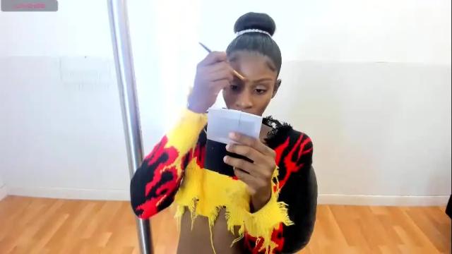 Image 3 of kloe__11 Stream on Chaturbate on 1 month ago