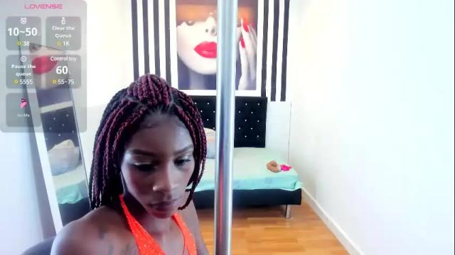 Image 12 of kloe__11 Stream on Chaturbate on 1 month ago