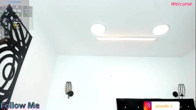 Image 2 of kloe__11 Stream on Chaturbate on 14 days ago