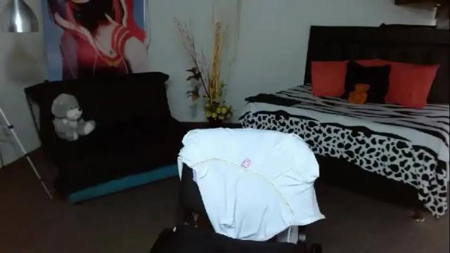 Image 4 of kloe_deker Stream on Chaturbate on 1 month ago