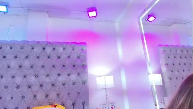Image 10 of kloe_t18 Stream on Chaturbate on 9 days ago