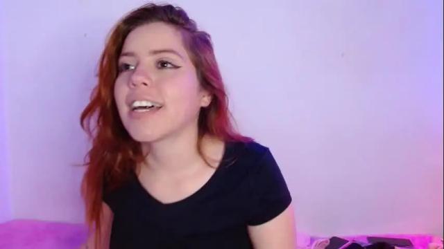 Image 3 of klohe_and_samantha Stream on Chaturbate on 23 days ago