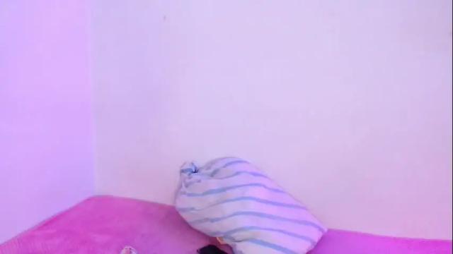 Image 4 of klohe_and_samantha Stream on Chaturbate on 1 day ago