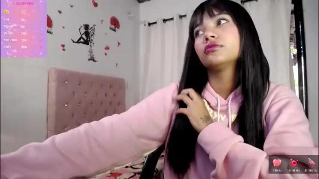 Image 2 of kloy_sech Stream on Chaturbate on 1 month ago