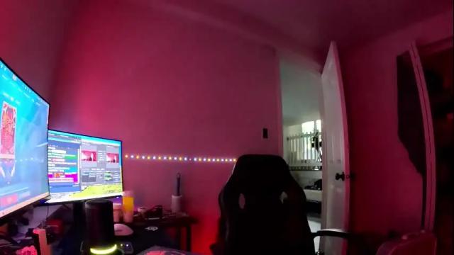 Image 2 of kochur Stream on Chaturbate on 3 months ago