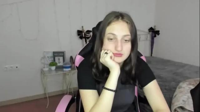 Image 2 of kommunelifoxi Stream on Chaturbate on 1 month ago