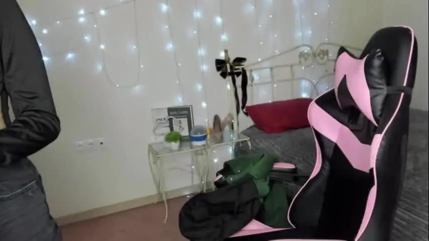 kommunelifoxi Chaturbate