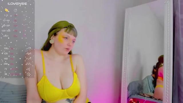 Image 7 of konie_marry Stream on Chaturbate on 13 months ago