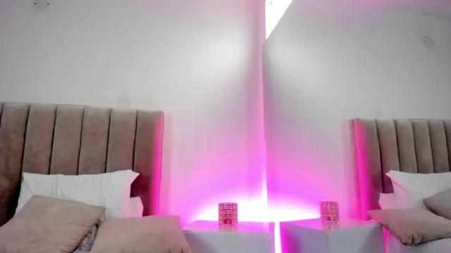 Image 3 of koralayn_tunes Stream on Chaturbate on 22 months ago