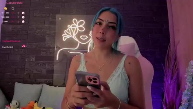 Image 2 of korneyblue Stream on Chaturbate on 20 months ago