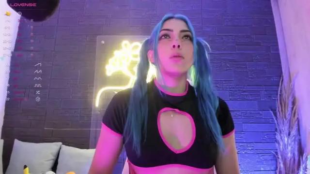 Image 2 of korneyblue Stream on Chaturbate on 20 months ago
