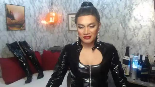 Image 11 of koronaqueen Stream on Chaturbate on 19 months ago