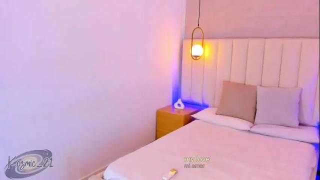 Image 2 of kosmic_21 Stream on Chaturbate on 2 months ago