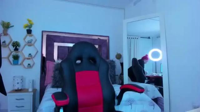 Image 4 of kourtneybjqueen Stream on Chaturbate on 21 months ago