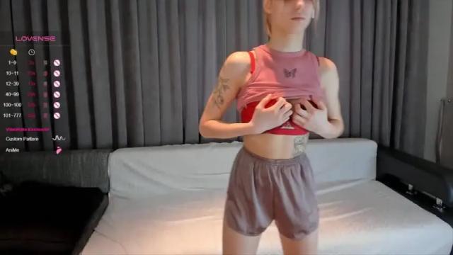Image 3 of kourtneysherman Stream on Chaturbate on 17 months ago