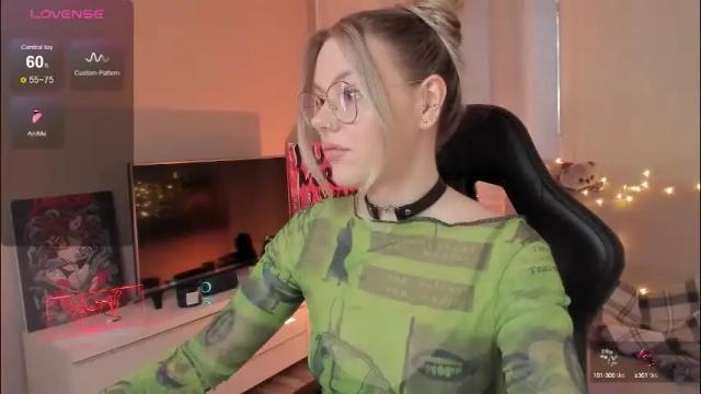 Image 7 of koza_dereza_ Stream on Chaturbate on 2 months ago