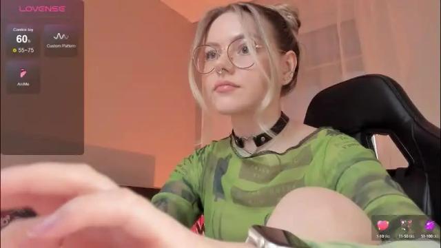 Thumbnail 3, koza_dereza_'s Stream at Chaturbate, 2 months ago