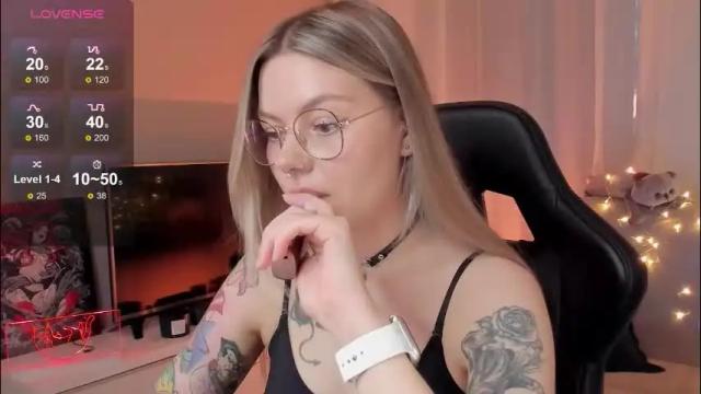 Image 4 of koza_dereza_ Stream on Chaturbate on 2 months ago