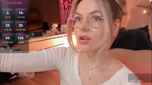 Image 7 of koza_dereza_ Stream on Chaturbate on 2 months ago