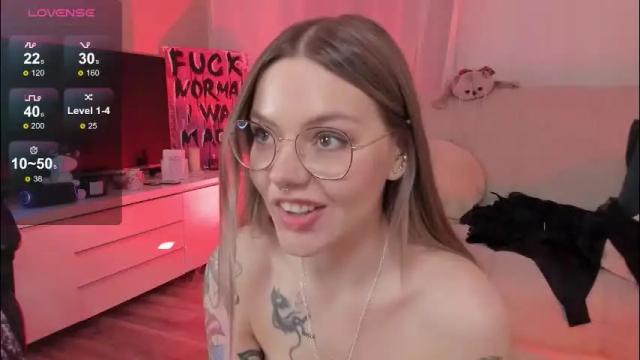 Image 3 of koza_dereza_ Stream on Chaturbate on 29 days ago