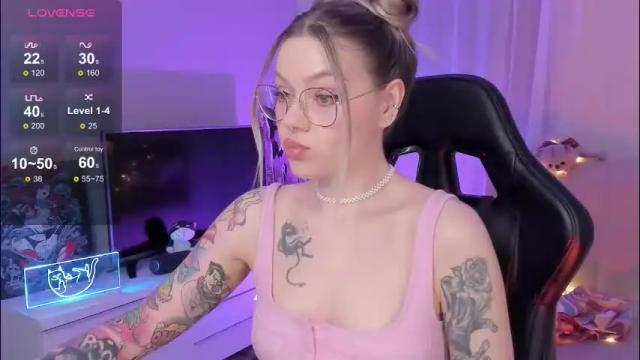 Image 4 of koza_dereza_ Stream on Chaturbate on 27 days ago