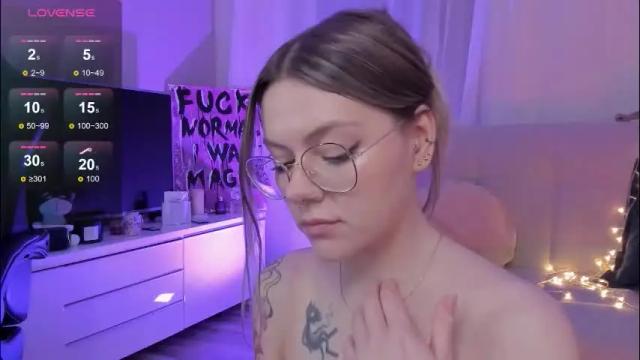 Image 2 of koza_dereza_ Stream on Chaturbate on 26 days ago