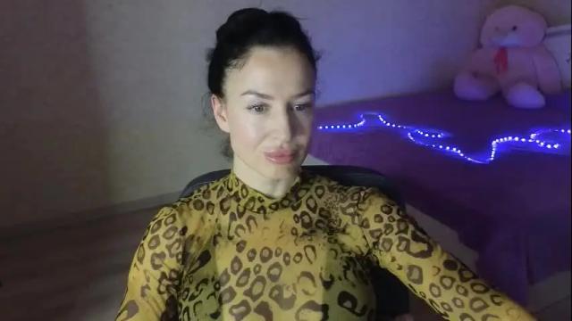 Image 3 of krasfeya Stream on Chaturbate on 17 days ago