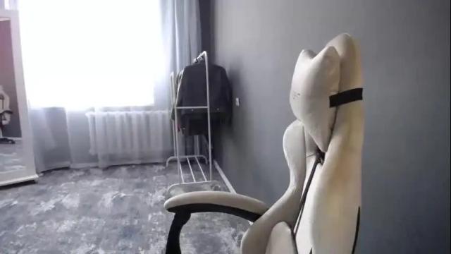 Image 2 of kris_again Stream on Chaturbate on 6 months ago